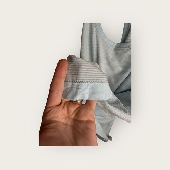 Lululemon Swiftly Tech Racerback Tank 2.0 Race Length Size 20 Blue - Picture 6 of 6